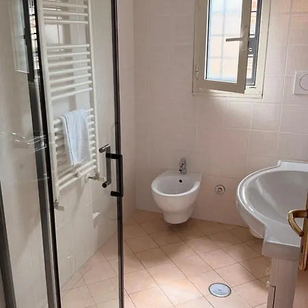 St. John فندق مبيت وإفطار 4*