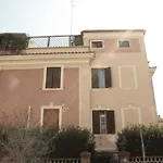 St. John Bed and breakfast Roma